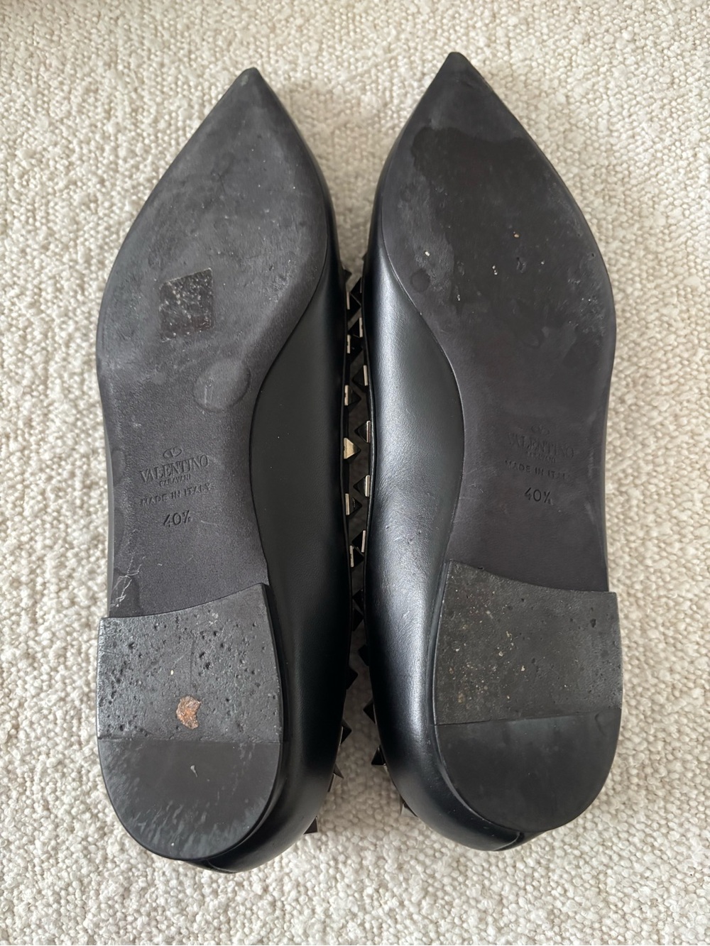 Authentic Valentino Black Flats with Gold Studs 40.5 - Picture 5 of 7
